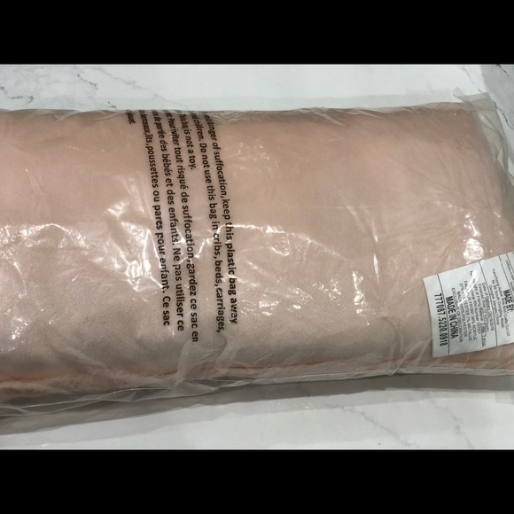 Pillows - Picture 12 of 16